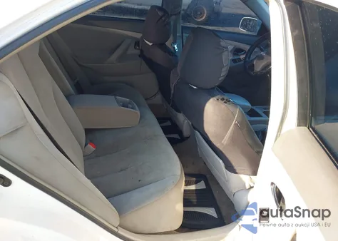 2009 Toyota Camry Le z USA, uszkodzony, nr VIN 4T1BE46K29U828790